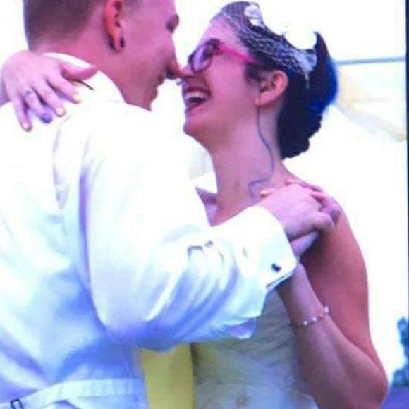 Meet your Posher, Robyn - Picture 1 of 1